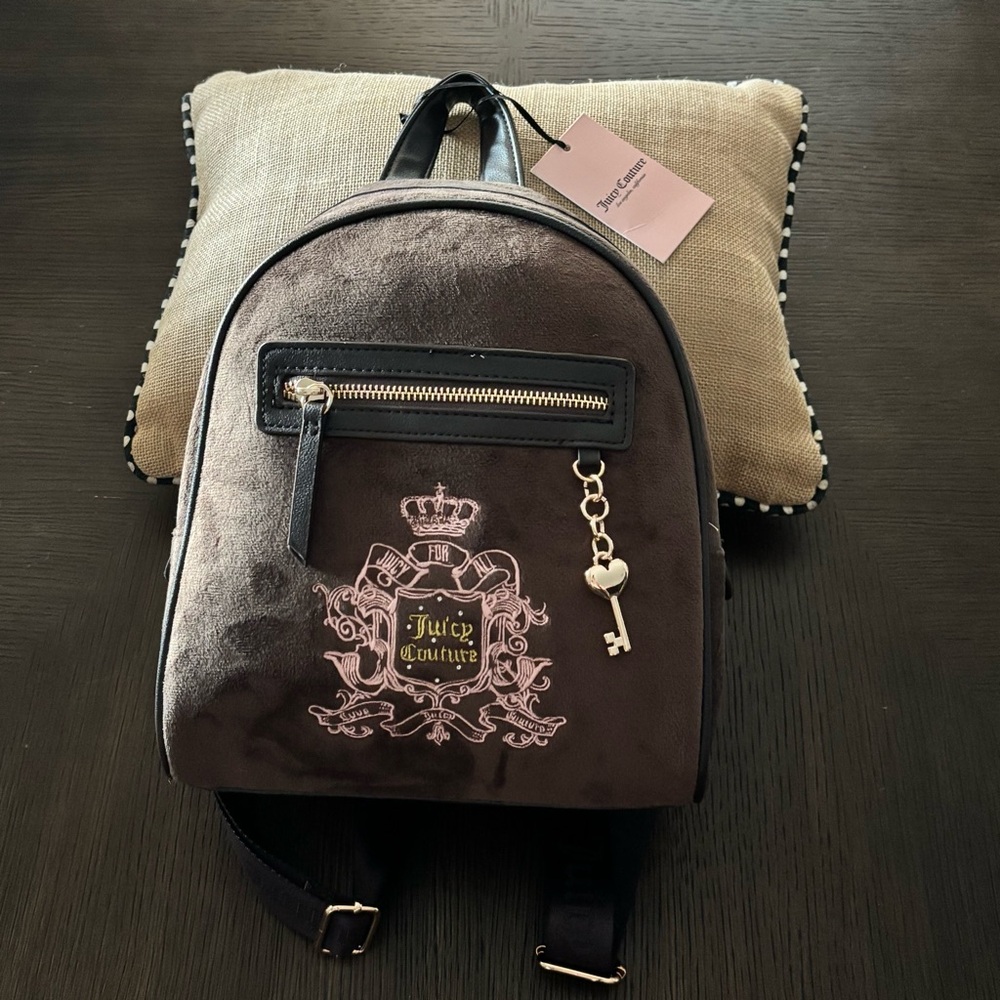 Juicy Couture Velour Backpack Brown Crest Logo Heart Key Charm NWT Y2K - Picture 2 of 7